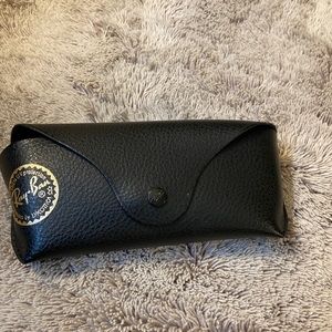RAY BAN SUNGLASSES CASE